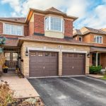 4-bedroom detached home for sale in Richmond Hill — 12 Barberry Crescent (Photo 1)
