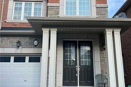 3-bedroom att/row/townhouse for rent in Brampton — 12 Foliage Drive (Photo 1)