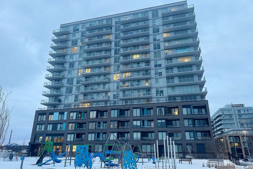 1-bedroom condo apartment for sale in Newmarket — 1201 - 185 Deerfield Road (Photo 1)
