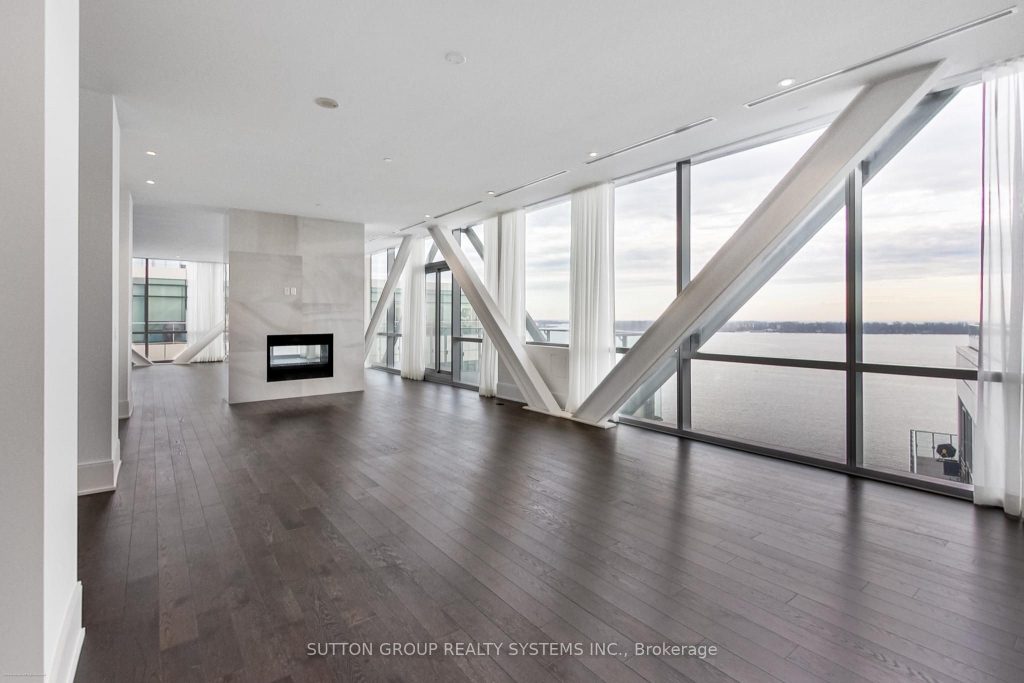 4-bedroom condo apartment for sale in Toronto — 1207 - 29 Queens Quay E (Photo 1)