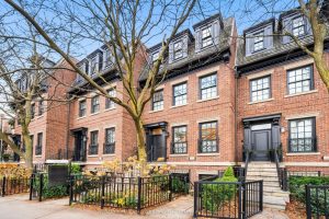 3-bedroom att/row/townhouse for sale in Toronto — 121 Davenport Road