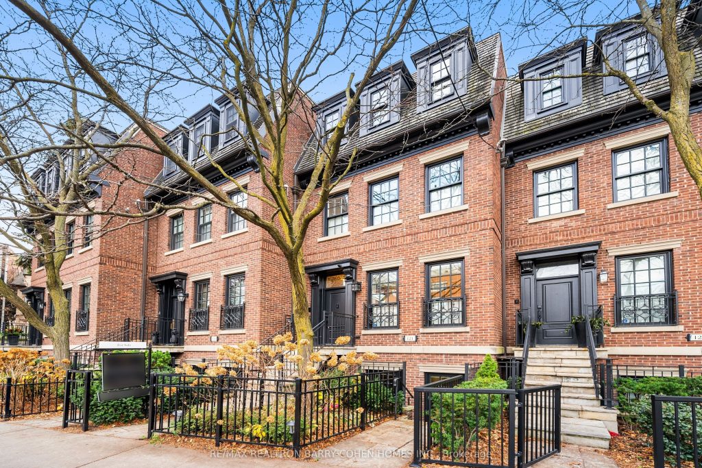 3-bedroom att/row/townhouse for sale in Toronto — 121 Davenport Road (Photo 1)