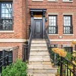 3-bedroom att/row/townhouse for sale in Toronto — 121 Davenport Road (Photo 2)