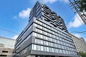 3-bedroom condo apartment for rent in Toronto — 1210 - 195 Mccaul Street