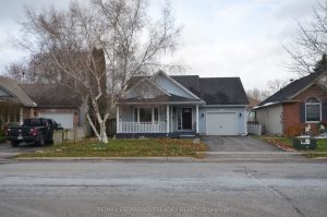 2-bedroom detached home for sale in Haldimand — 1211 Tamarac Street