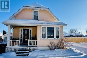 4-bedroom home for sale in Thunder Bay — 1212 Edward Street