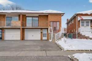 3-bedroom semi-detached home for sale in Toronto — 122 Dolores Road