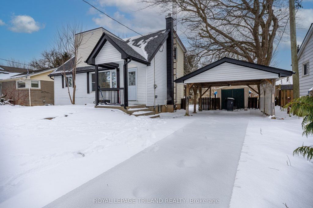 3-bedroom detached home for sale in London North — 1223 Sunningdale Road E (Photo 1)