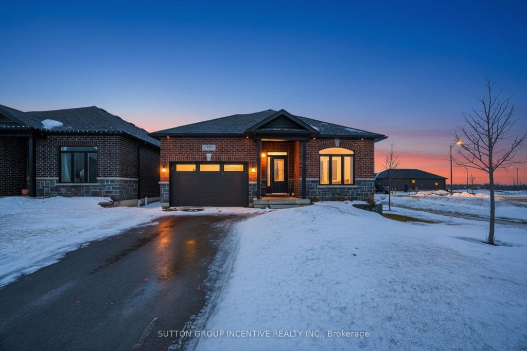 2-bedroom detached home for sale in Springwater — 123 Ritchie Crescent (Photo 1)
