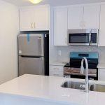 Studio condo townhouse for rent in Ottawa — 1233 Creekway Private (Photo 2)