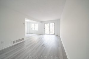 3-bedroom att/row/townhouse for rent in Oakville — 1237 White Oaks N/a