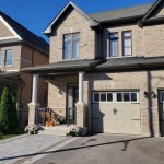 3-bedroom semi-detached home for sale in East Gwillimbury — 124 Countryman Road (Photo 2)