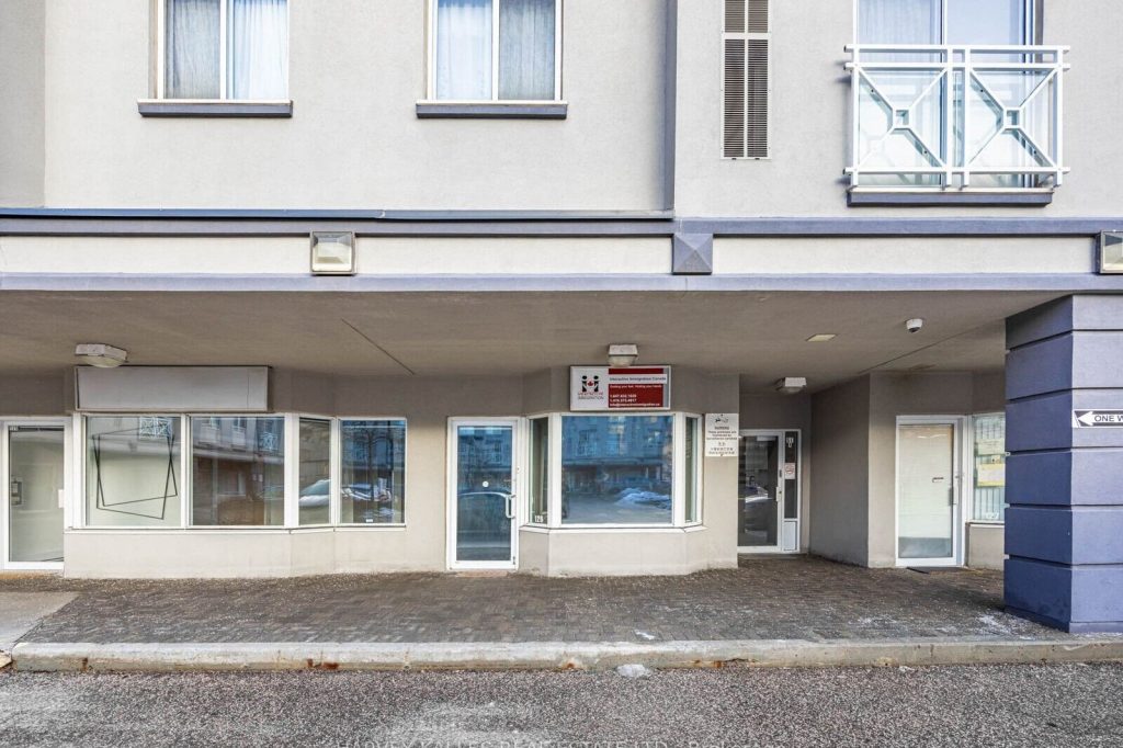 2-bedroom condo apartment for sale in Toronto — 126 - 2351 Kennedy Road (Photo 1)