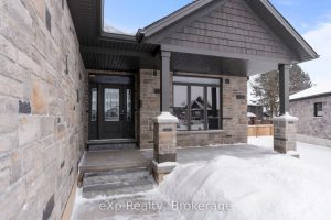 3-bedroom detached home for sale in Wellington North — 127 Doug's Crescent