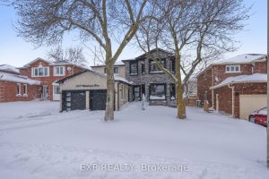 4-bedroom detached home for sale in Oakville — 1279 Winterbourne Drive