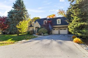 4-bedroom detached home for sale in Mississauga — 1286 Woodeden Drive