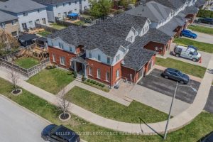 3-bedroom att/row/townhouse for sale in Essa — 129 Stonemount Crescent