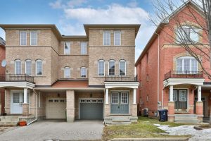 4-bedroom semi-detached home for sale in Toronto — 13 Pilkington Drive