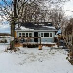 3-bedroom home for sale in Selkirk — 1323 Lakeshore Road (Photo 1)