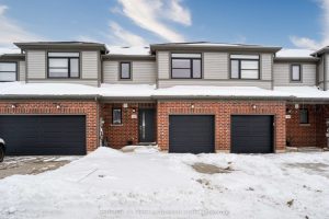 3-bedroom att/row/townhouse for sale in London East — 1323 Michael Circle