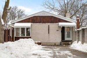 4-bedroom detached home for sale in Kitchener — 134 Pepperwood Crescent