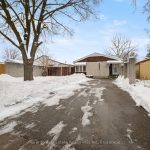 4-bedroom detached home for sale in Kitchener — 134 Pepperwood Crescent (Photo 2)