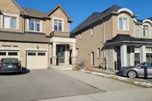 3-bedroom semi-detached home for sale in Milton — 1365 Farmstead Drive
