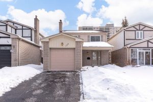 3-bedroom link home for sale in Toronto — 138 Greenwich Square