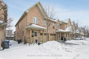 3-bedroom condo townhouse for sale in Mississauga — 14 - 3150 Erin Centre Boulevard