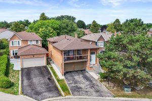 4-bedroom detached home for sale in Brampton — 14 Albemarle Court