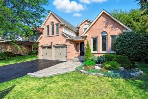 4-bedroom detached home for sale in Whitby — 14 Balsdon Crescent