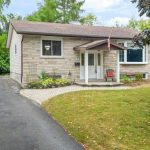 3-bedroom detached home for sale in Quinte West — 14 Connolly Avenue (Photo 2)