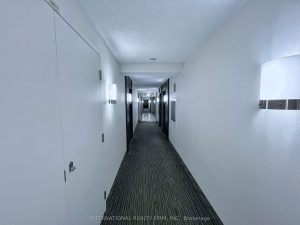 2-bedroom condo apartment for rent in Toronto — 1402 - 33 Sheppard Avenue E