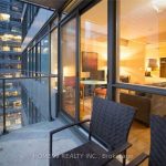 1-bedroom condo apartment for rent in Toronto — 1404 - 65 Bremner Boulevard (Photo 4)
