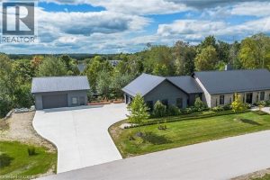 4-bedroom home for sale in Moorefield — 141 Ruth Anne Place
