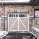 3-bedroom att/row/townhouse for sale in Orangeville — 142 Preston Drive (Photo 2)