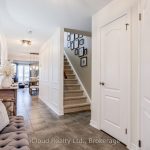3-bedroom att/row/townhouse for sale in Orangeville — 142 Preston Drive (Photo 4)