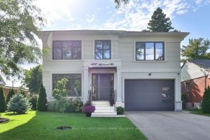 4-bedroom detached home for sale in Mississauga — 1456 Applewood Road