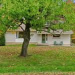 3-bedroom detached home for sale in Thorold — 1470 Barron Road (Photo 3)