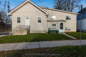 3-bedroom triplex home for sale in Orillia — 148 Dunedin Street