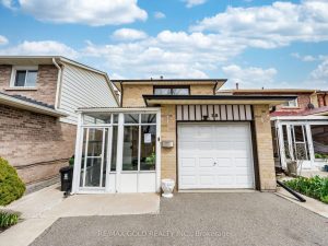 3-bedroom detached home for sale in Toronto — 15 Beulah Street