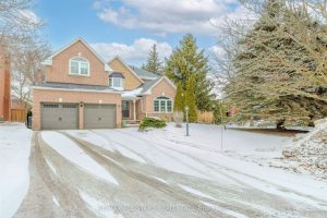 4-bedroom detached home for sale in Uxbridge — 15 Glenn Gould Crescent