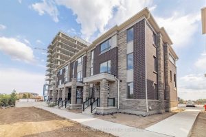 4-bedroom att/row/townhouse for sale in Brampton — 15 Summer Wind Lane