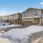 5-bedroom home for sale in Grimsby — 15 Vinifera Drive (Photo 3)