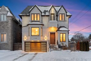 4-bedroom detached home for sale in Toronto — 150 Norton Avenue