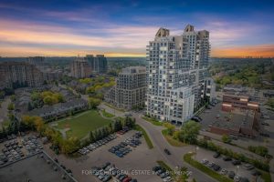 1-bedroom condo apartment for sale in Richmond Hill — 1501 - 9201 Yonge Street