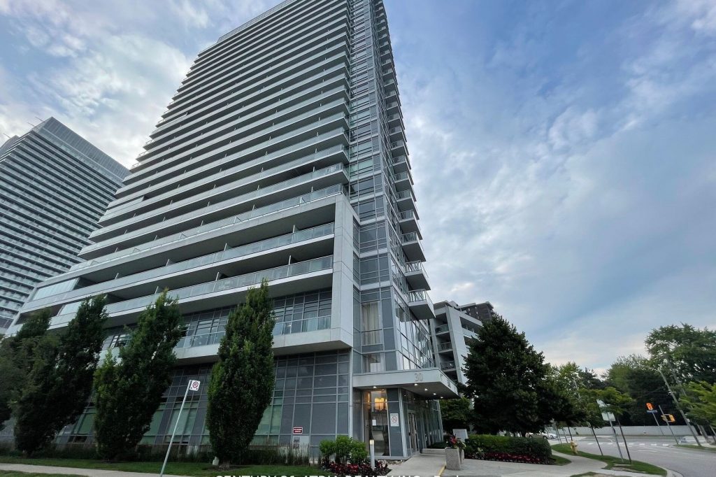 1-bedroom condo apartment for rent in Toronto — 1504 - 30 Herons Hill Way N (Photo 1)