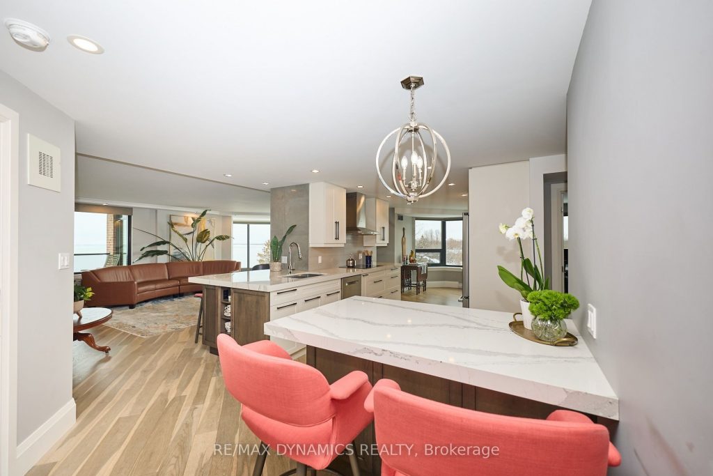 2-bedroom condo apartment for sale in St. Catharines — 1504 - 701 Geneva Street (Photo 1)