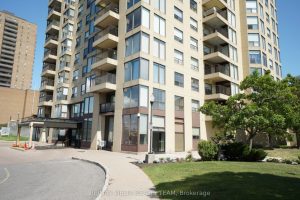 1-bedroom condo apartment for sale in Ottawa — 1506 - 545 St Laurent Boulevard