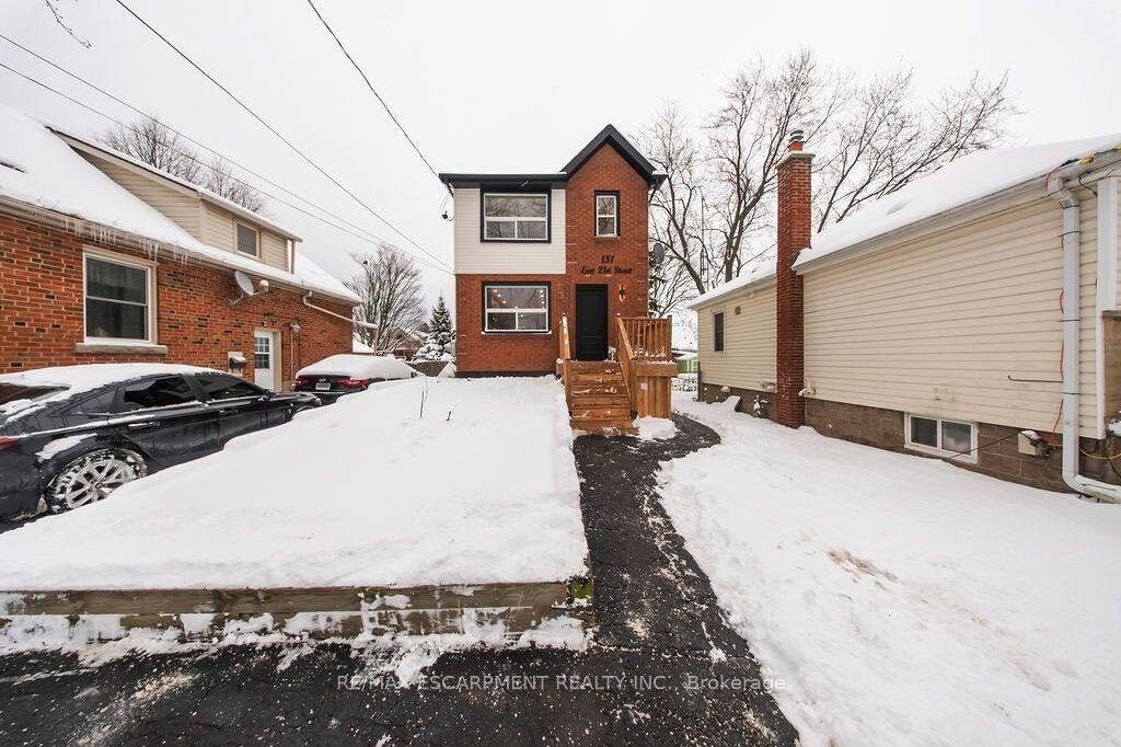 3-bedroom detached home for sale in Hamilton — 151 East 21st Street (Photo 1)